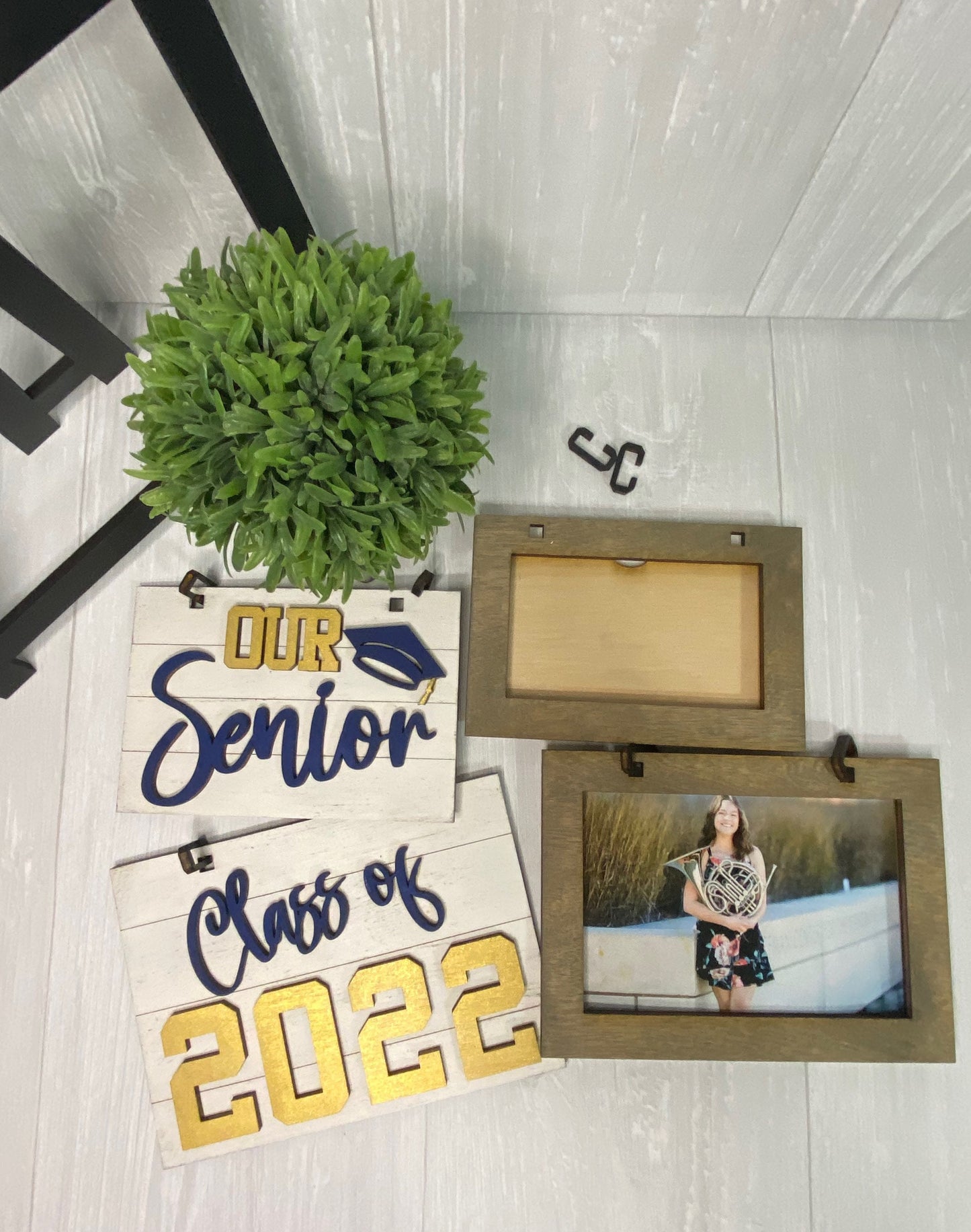 Class of 2025 Graduation Senior Photo Frame Grad Party Welcome Sign